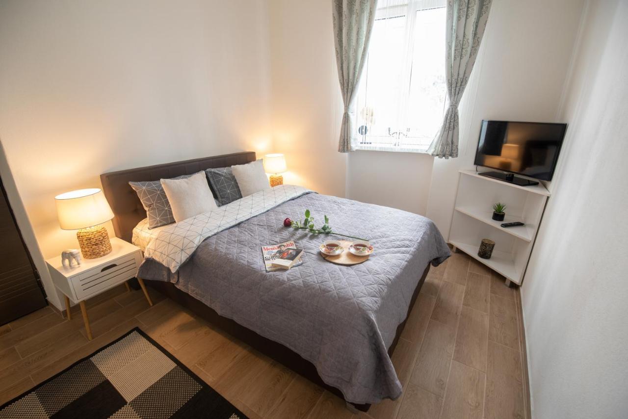 Central Bright Apartment Kaloşvar Dış mekan fotoğraf